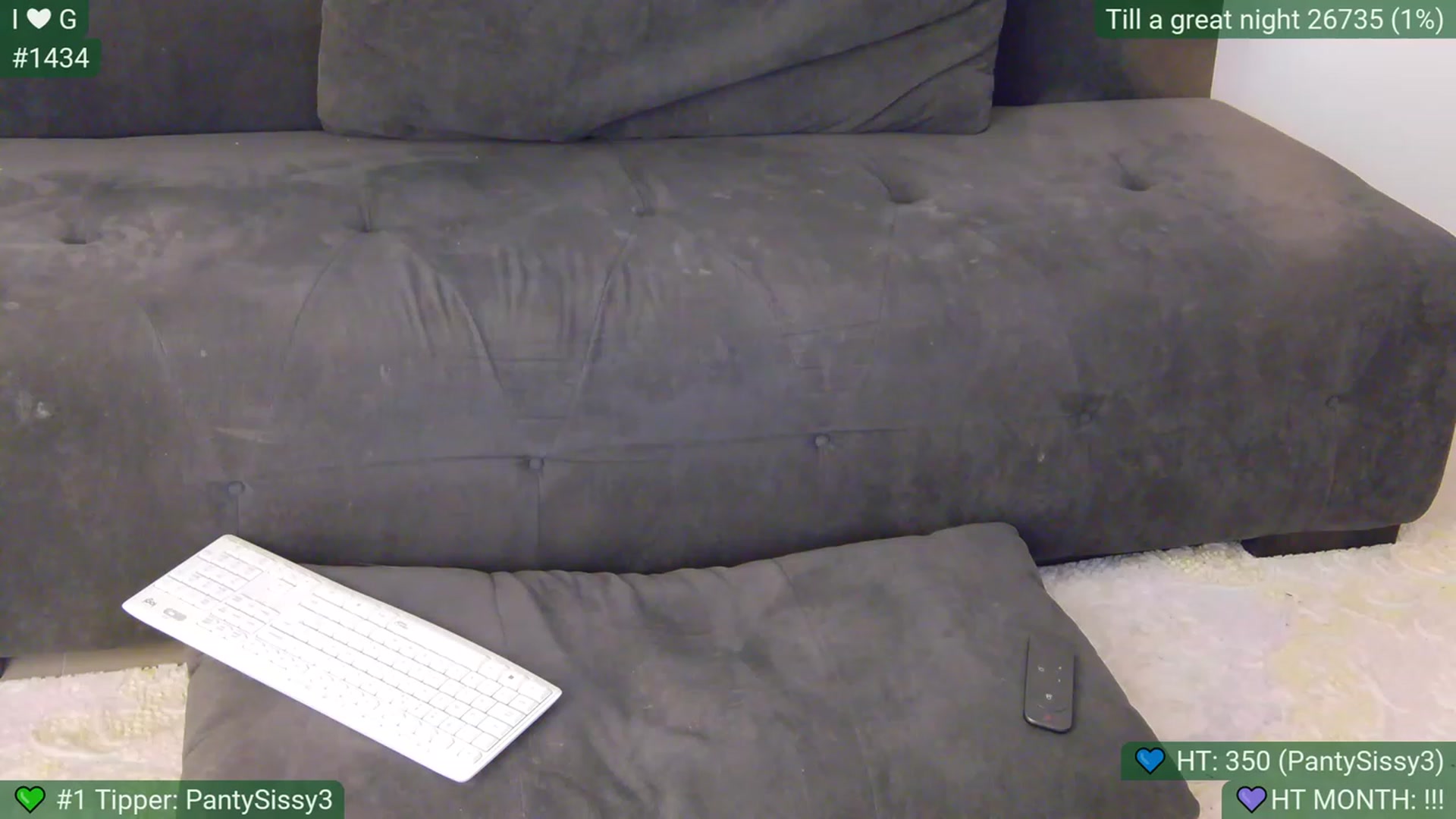 Gallery image thumbnail from PureEmanuelle's myfreecams stream on, 12/01/2022, 22:09 image 15 of 20