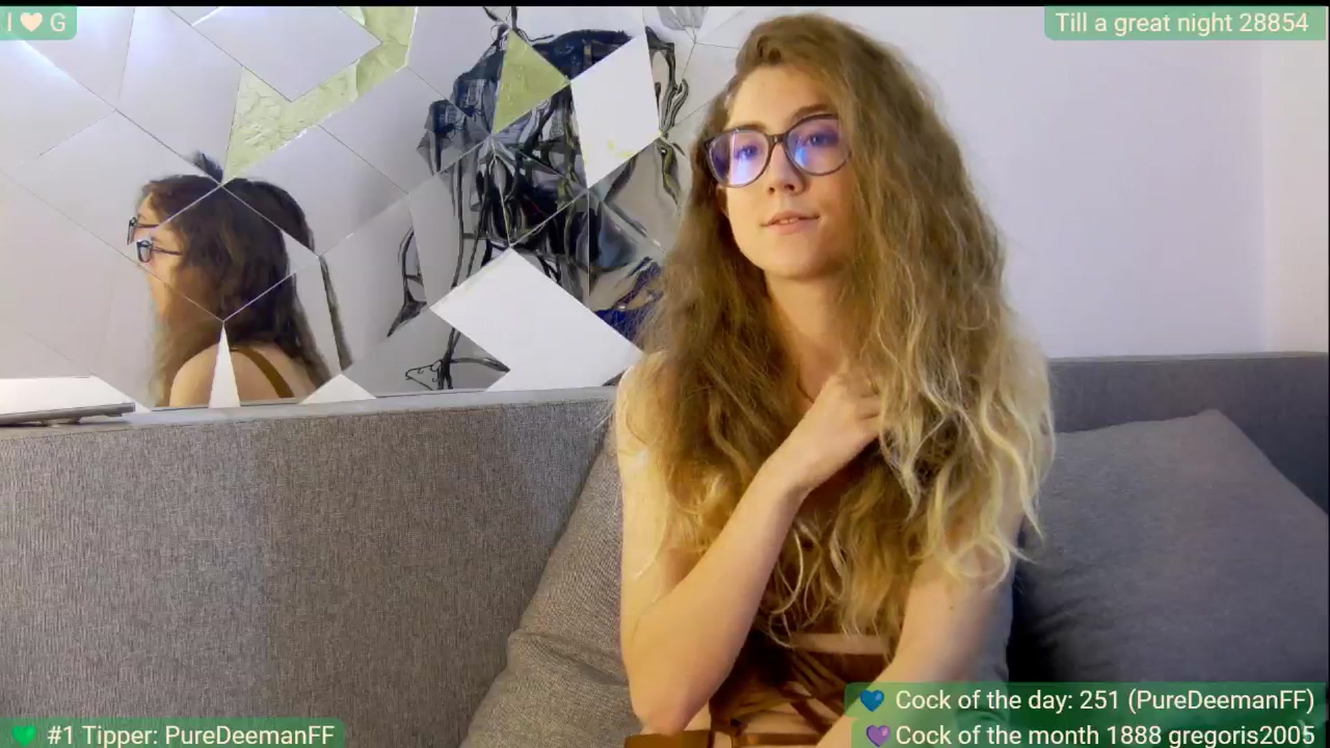 Gallery image thumbnail from PureEmanuelle's myfreecams stream on, 10/16/2024, 07:36 image 20 of 20