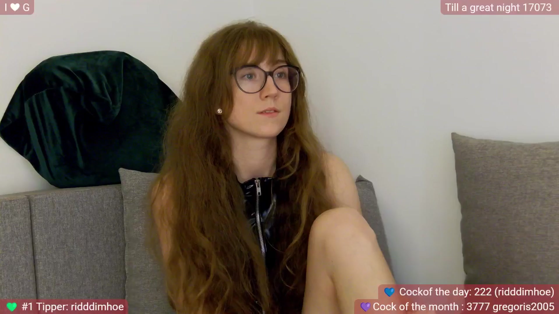 Gallery image thumbnail from PureEmanuelle's myfreecams stream on, 11/17/2025, 03:07 image 5 of 20