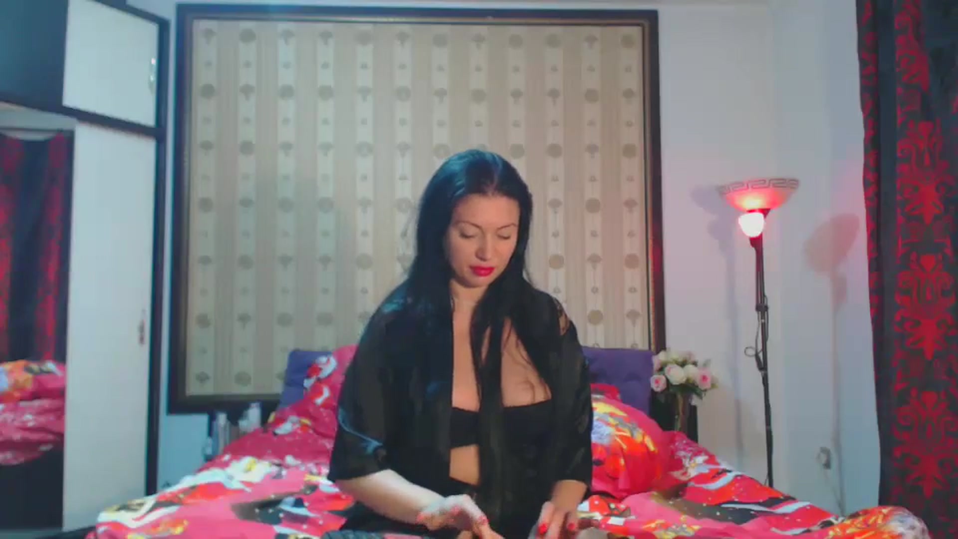 Gallery image thumbnail from PureLoveAngel's myfreecams stream on, 12/31/2025, 10:21 image 4 of 20
