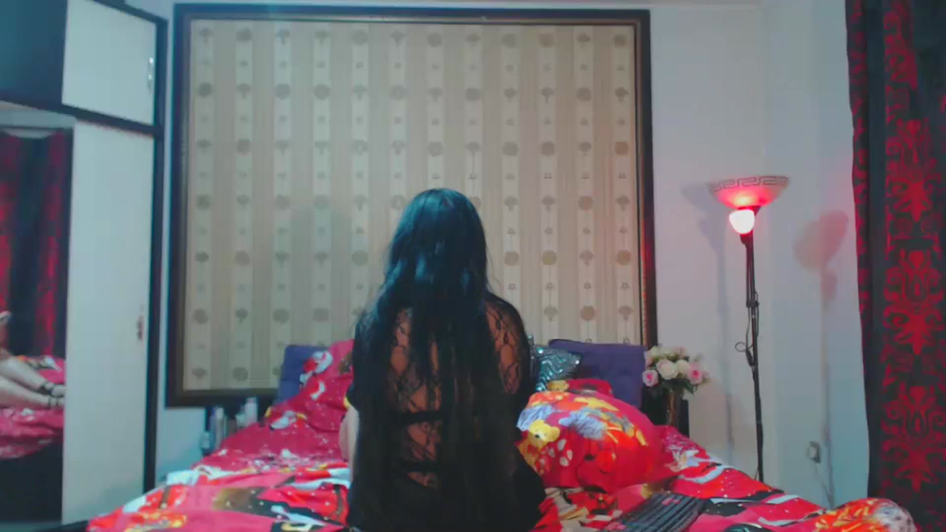 Gallery image thumbnail from PureLoveAngel's myfreecams stream on, 12/31/2025, 10:21 image 8 of 20
