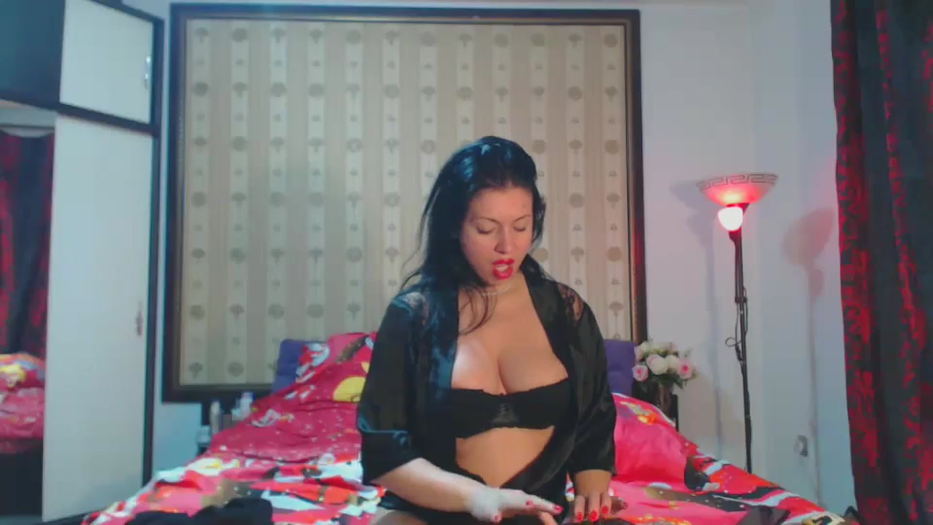 Gallery image thumbnail from PureLoveAngel's myfreecams stream on, 01/01/2026, 15:22 image 14 of 20