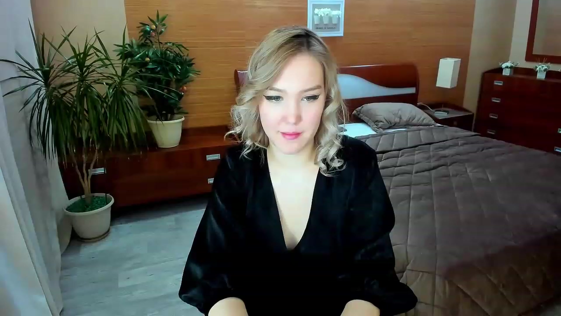 Gallery image thumbnail from PurePleasure_'s myfreecams stream on, 11/25/2022, 04:44 image 3 of 20