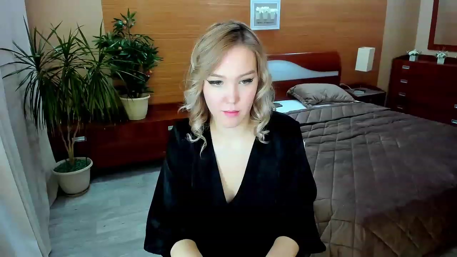 Gallery image thumbnail from PurePleasure_'s myfreecams stream on, 11/25/2022, 04:44 image 7 of 20