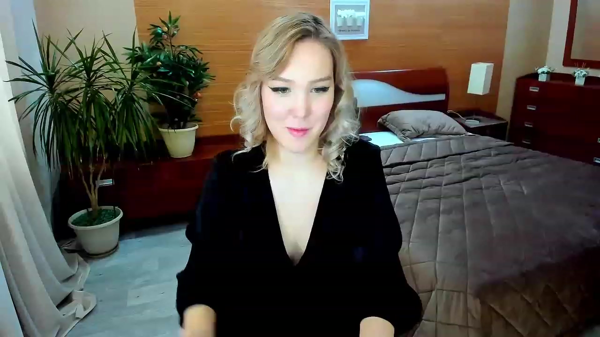 Gallery image thumbnail from PurePleasure_'s myfreecams stream on, 11/25/2022, 07:25 image 3 of 20