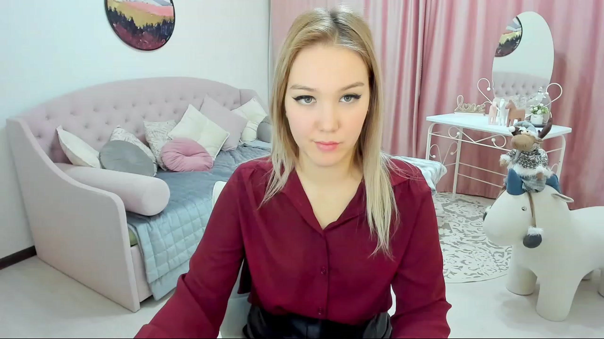 Gallery image thumbnail from PurePleasure_'s myfreecams stream on, 12/01/2022, 11:19 image 9 of 20