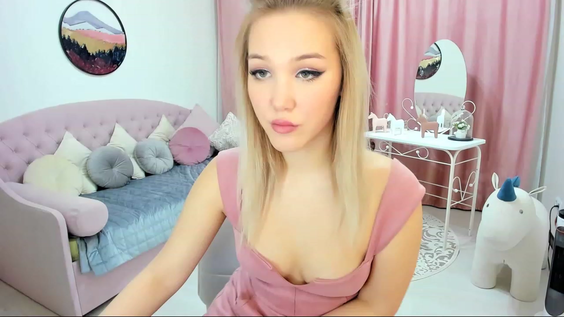 Gallery image thumbnail from PurePleasure_'s myfreecams stream on, 12/06/2022, 09:58 image 1 of 20
