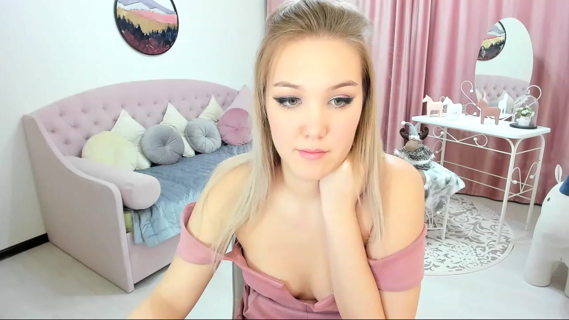 Gallery image thumbnail from PurePleasure_'s myfreecams stream on, 12/06/2022, 13:04 image 17 of 20