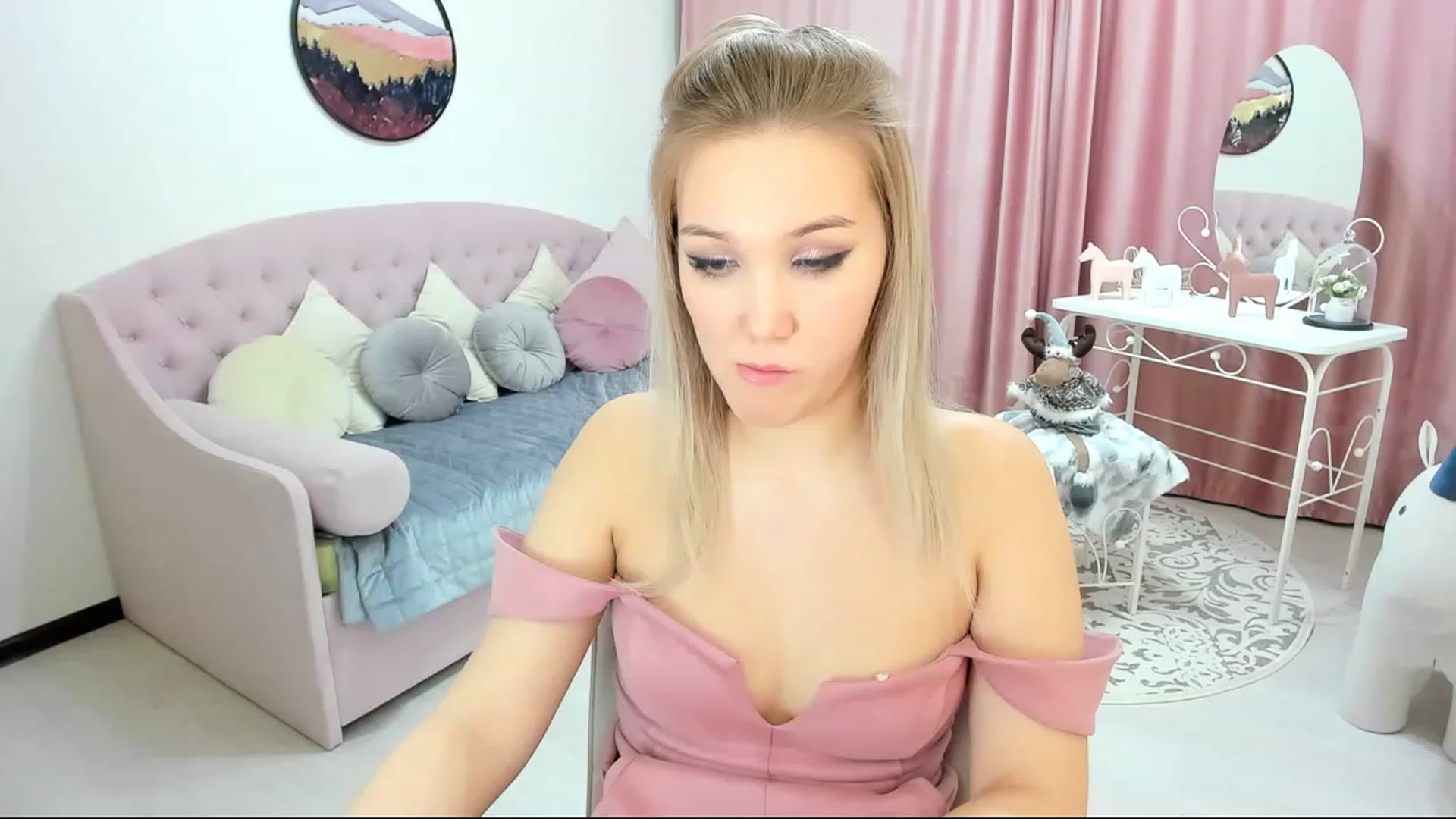 Gallery image thumbnail from PurePleasure_'s myfreecams stream on, 12/06/2022, 13:41 image 1 of 20