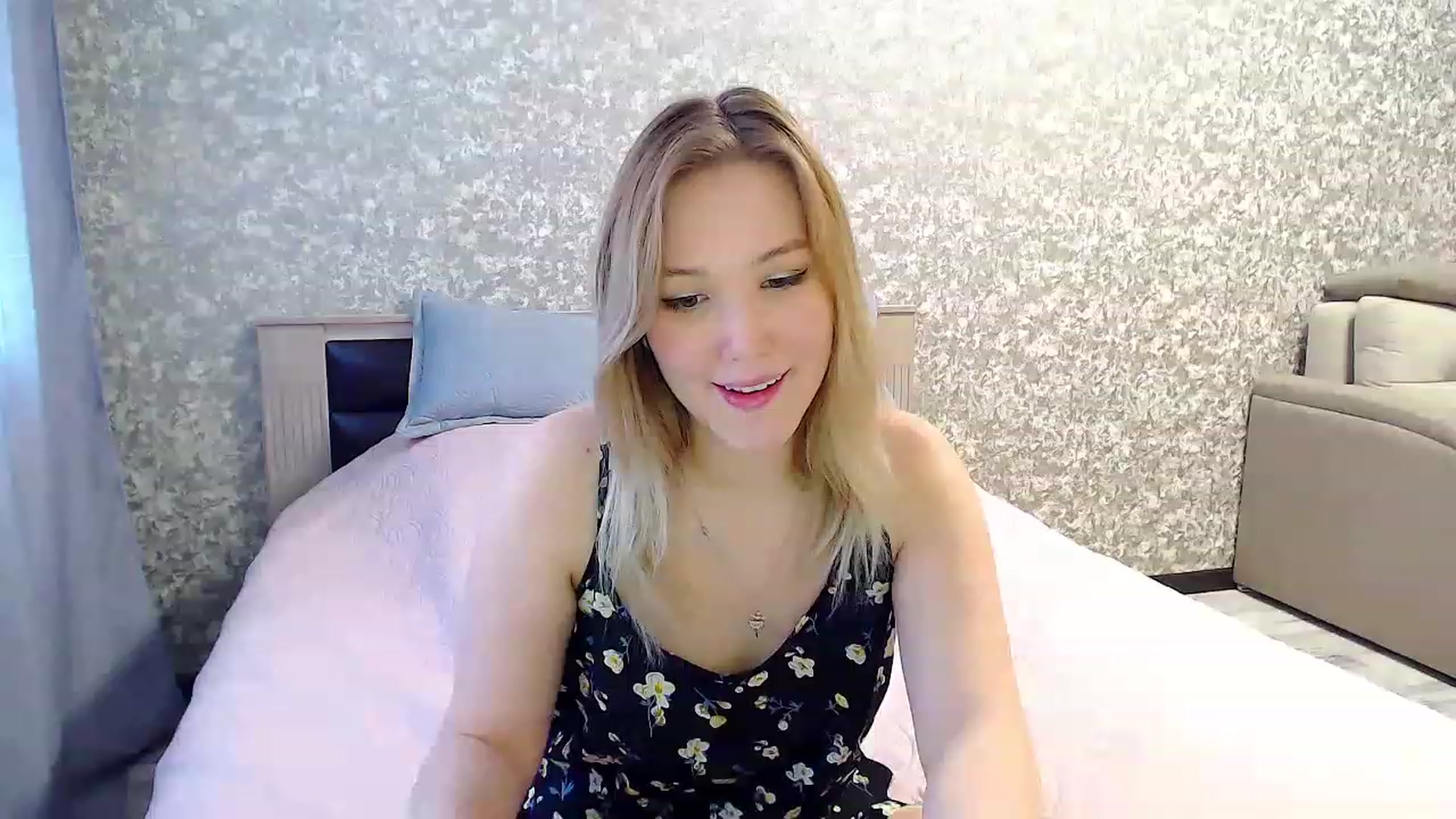 Gallery image thumbnail from PurePleasure_'s myfreecams stream on, 05/11/2023, 08:21 image 14 of 20