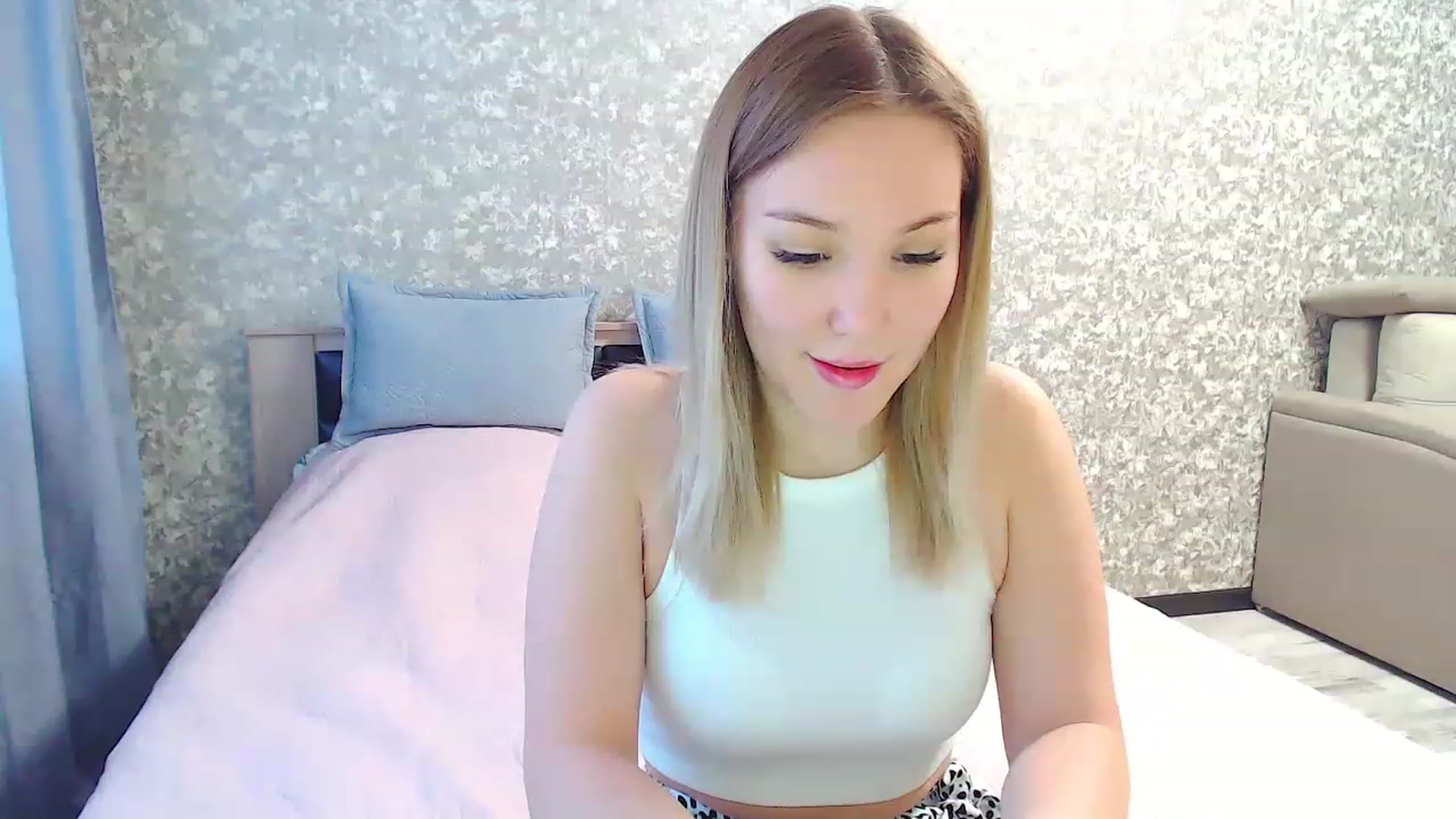Gallery image thumbnail from PurePleasure_'s myfreecams stream on, 05/31/2023, 05:49 image 14 of 20
