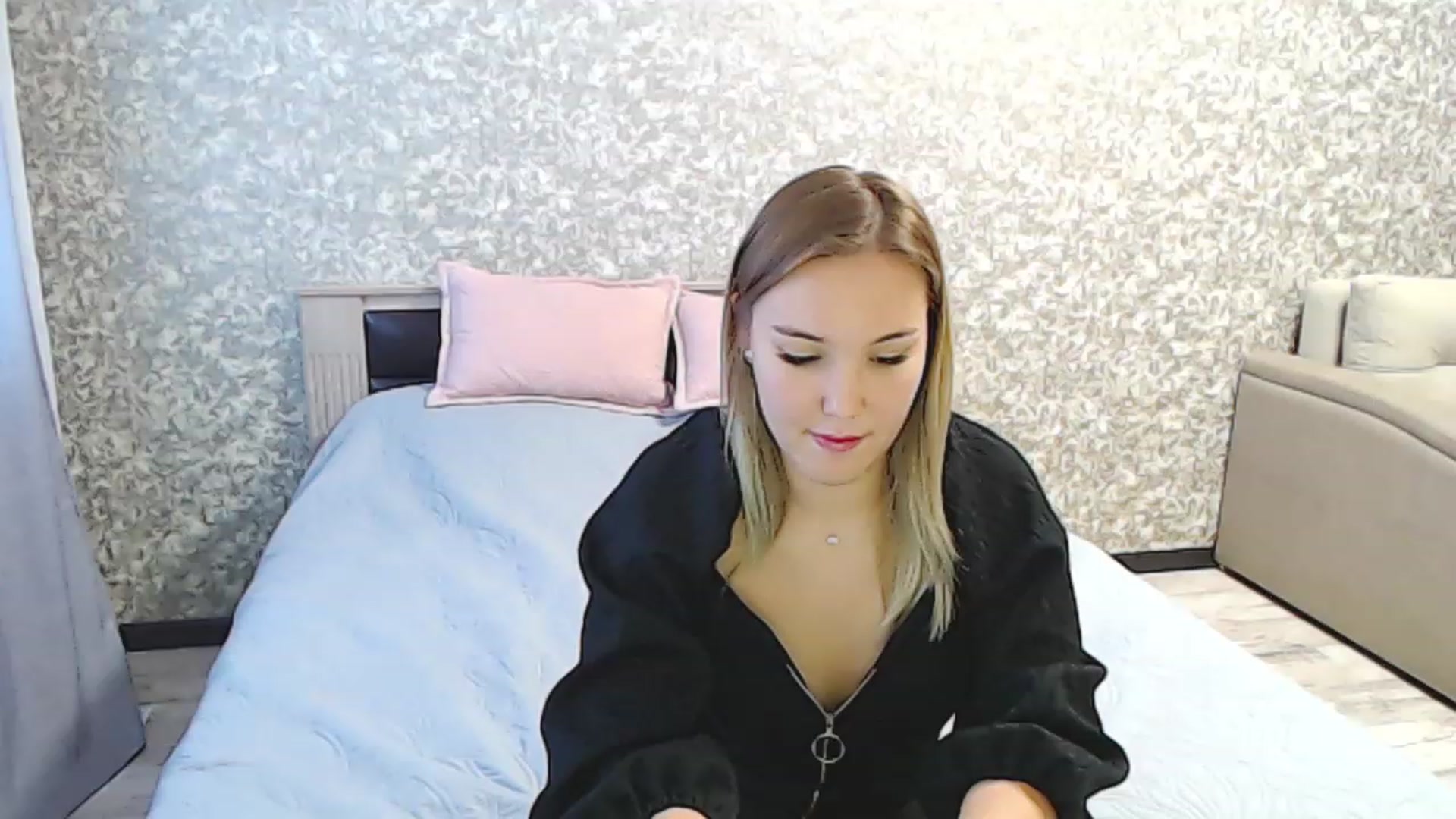 Gallery image thumbnail from PurePleasure_'s myfreecams stream on, 09/28/2023, 08:13 image 10 of 20