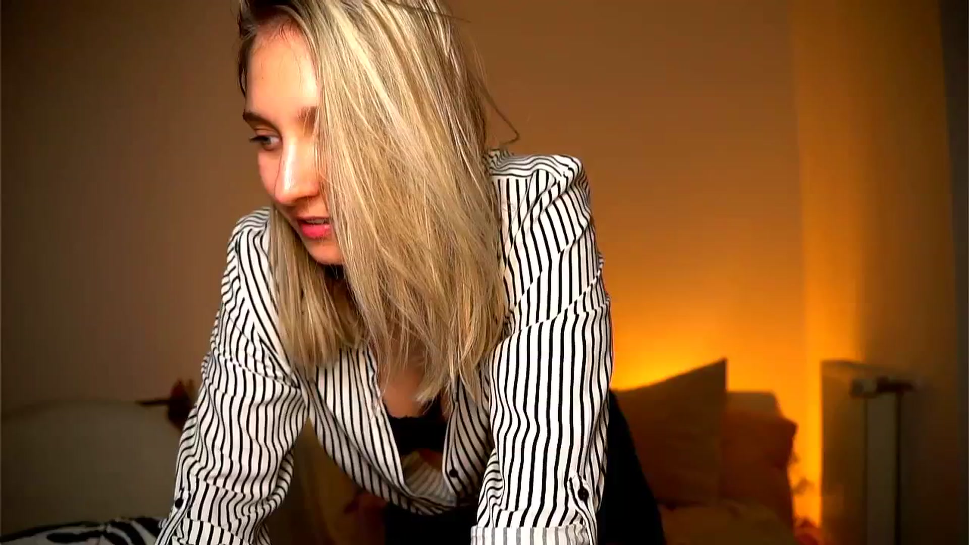 Gallery image thumbnail from Pure__Joy's myfreecams stream on, 08/30/2024, 20:05 image 13 of 20