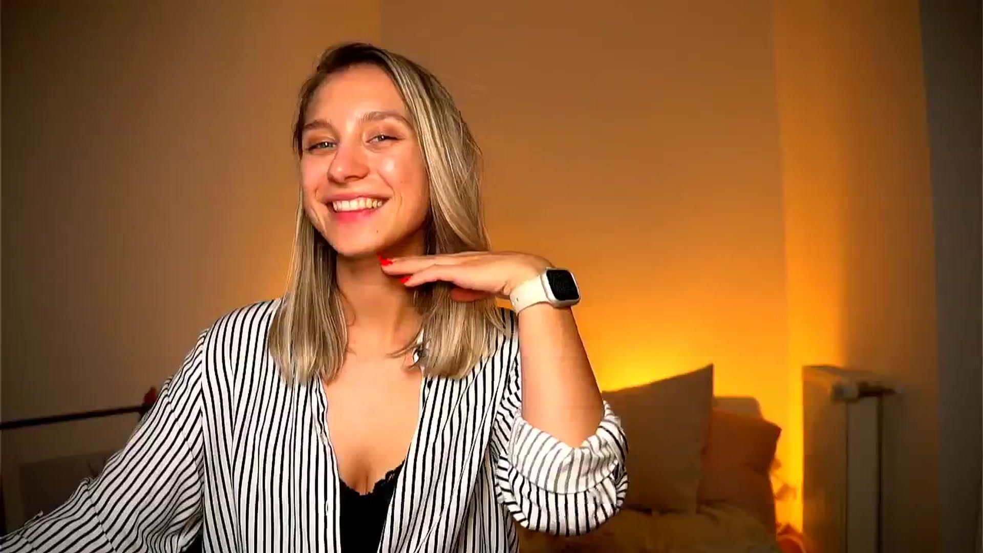 Gallery image thumbnail from Pure__Joy's myfreecams stream on, 08/30/2024, 20:05 image 4 of 20