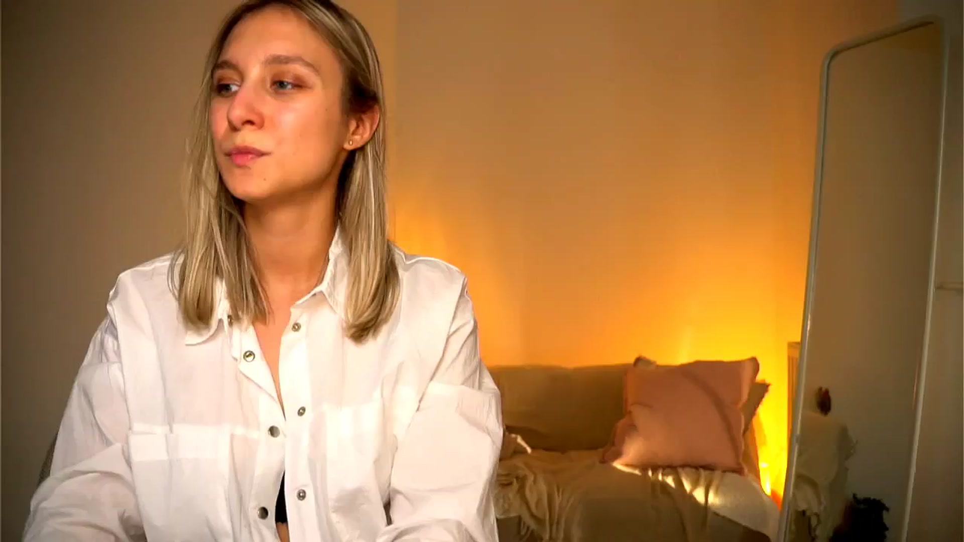 Gallery image thumbnail from Pure__Joy's myfreecams stream on, 09/06/2024, 15:58 image 13 of 20