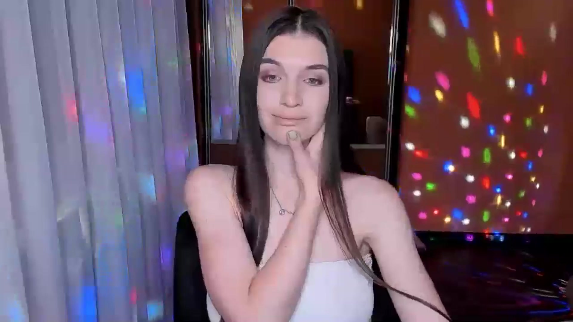 Gallery image thumbnail from PureePoison's myfreecams stream on, 05/24/2024, 20:12 image 18 of 20