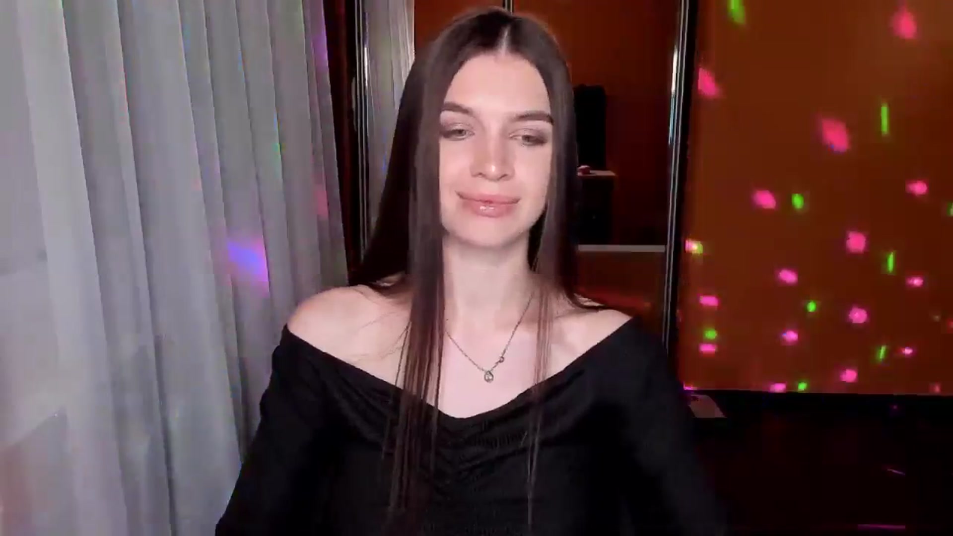Gallery image thumbnail from PureePoison's myfreecams stream on, 05/25/2024, 19:09 image 19 of 20