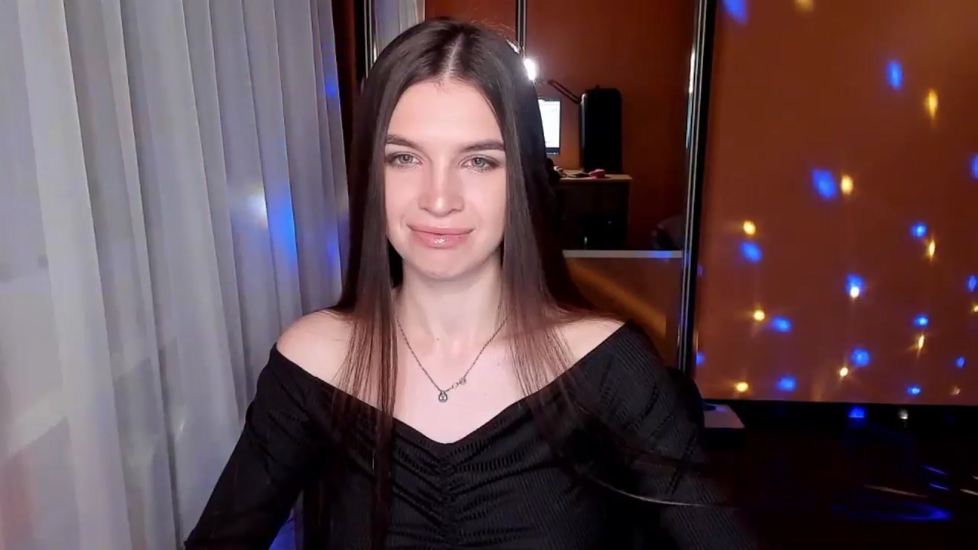 Gallery image thumbnail from PureePoison's myfreecams stream on, 05/25/2024, 19:09 image 7 of 20