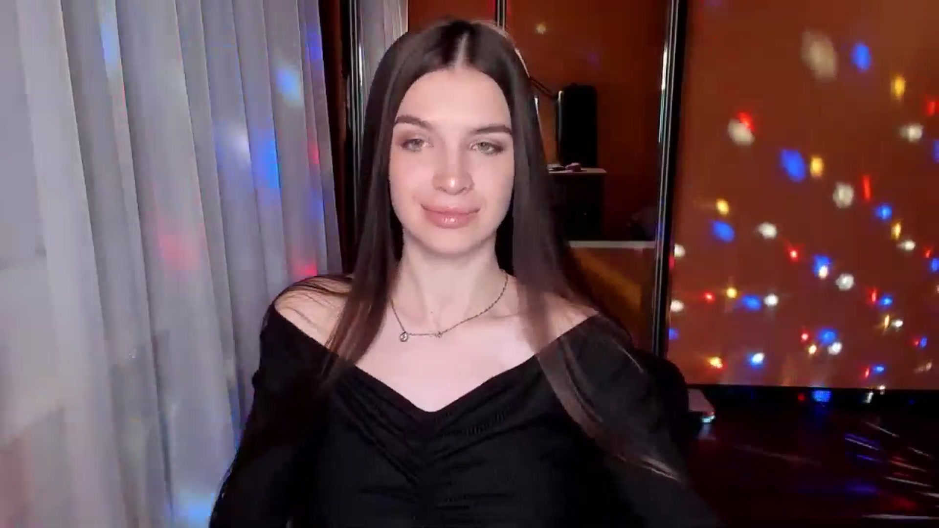 Gallery image thumbnail from PureePoison's myfreecams stream on, 05/25/2024, 19:09 image 13 of 20