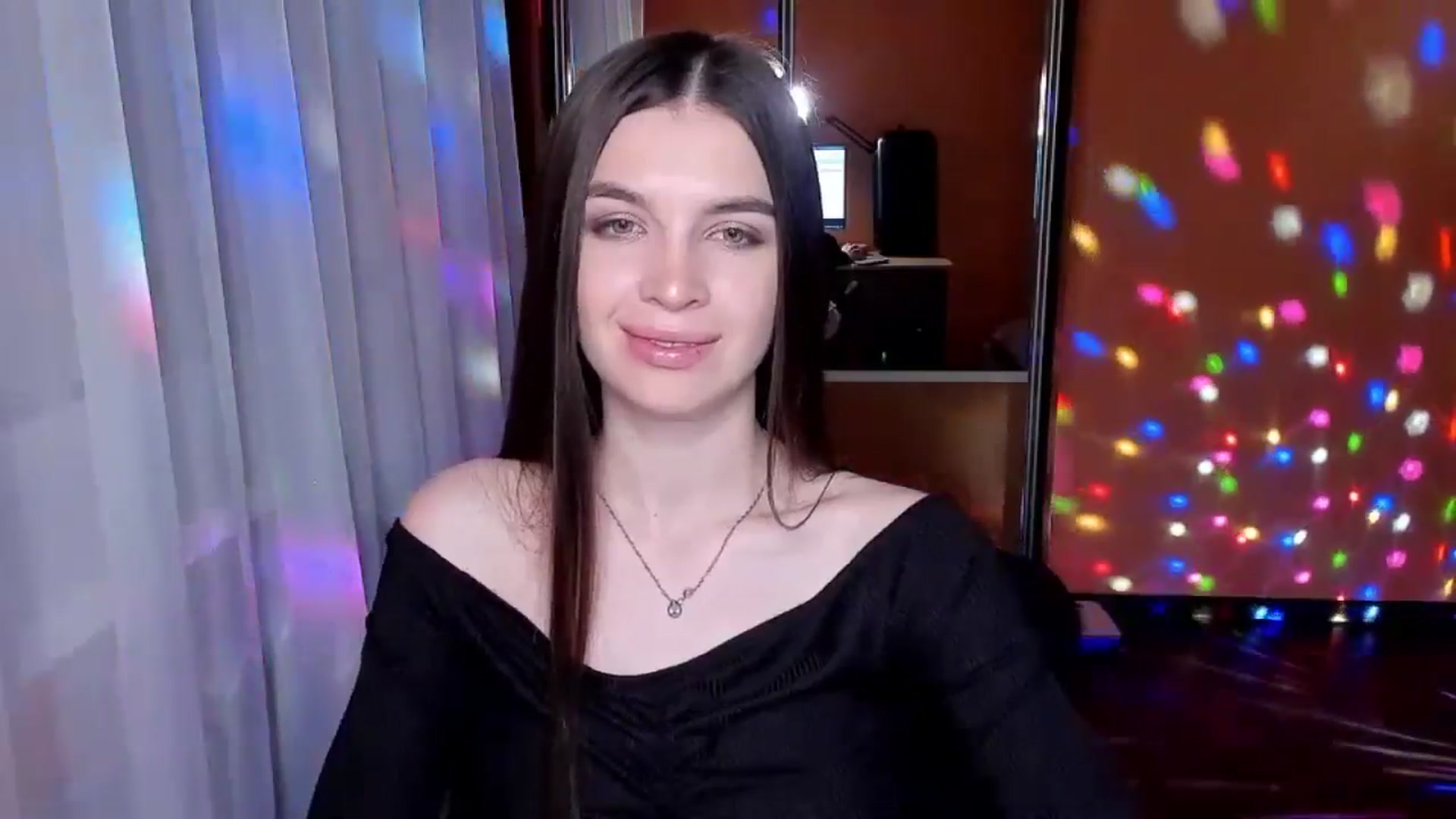 Gallery image thumbnail from PureePoison's myfreecams stream on, 05/25/2024, 21:07 image 5 of 20