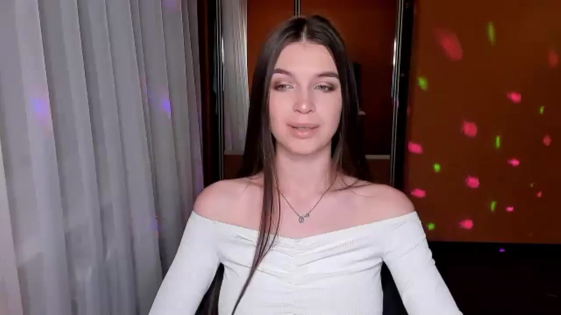 Gallery image thumbnail from PureePoison's myfreecams stream on, 05/29/2024, 19:04 image 4 of 20