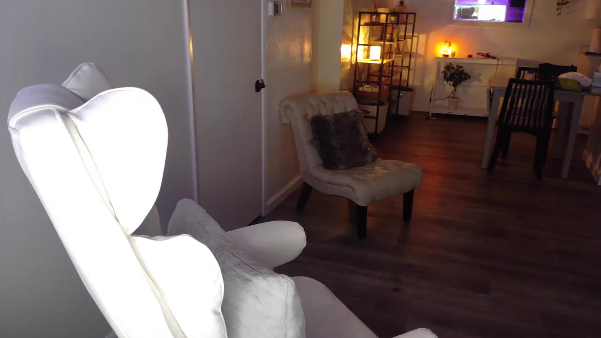 Gallery image thumbnail from Puresugar00xx's myfreecams stream on, 02/09/2026, 12:30 image 18 of 20