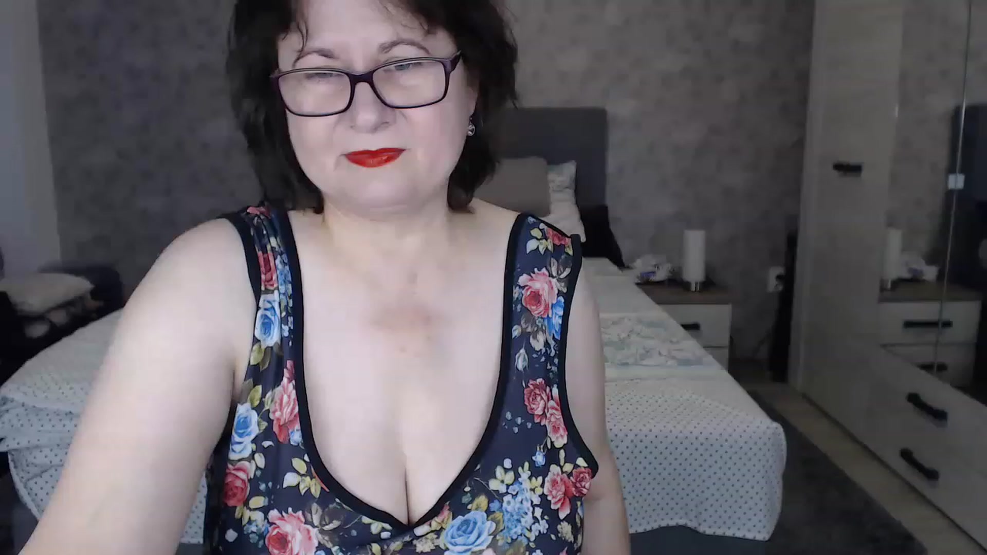 Gallery image thumbnail from PurpleAurora's myfreecams stream on, 11/19/2022, 11:04 image 13 of 20