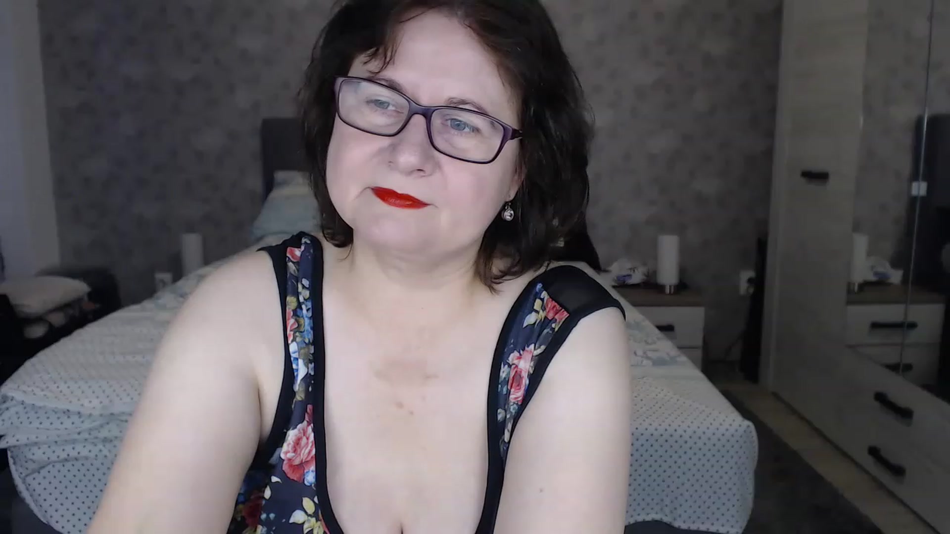 Gallery image thumbnail from PurpleAurora's myfreecams stream on, 11/19/2022, 11:04 image 16 of 20
