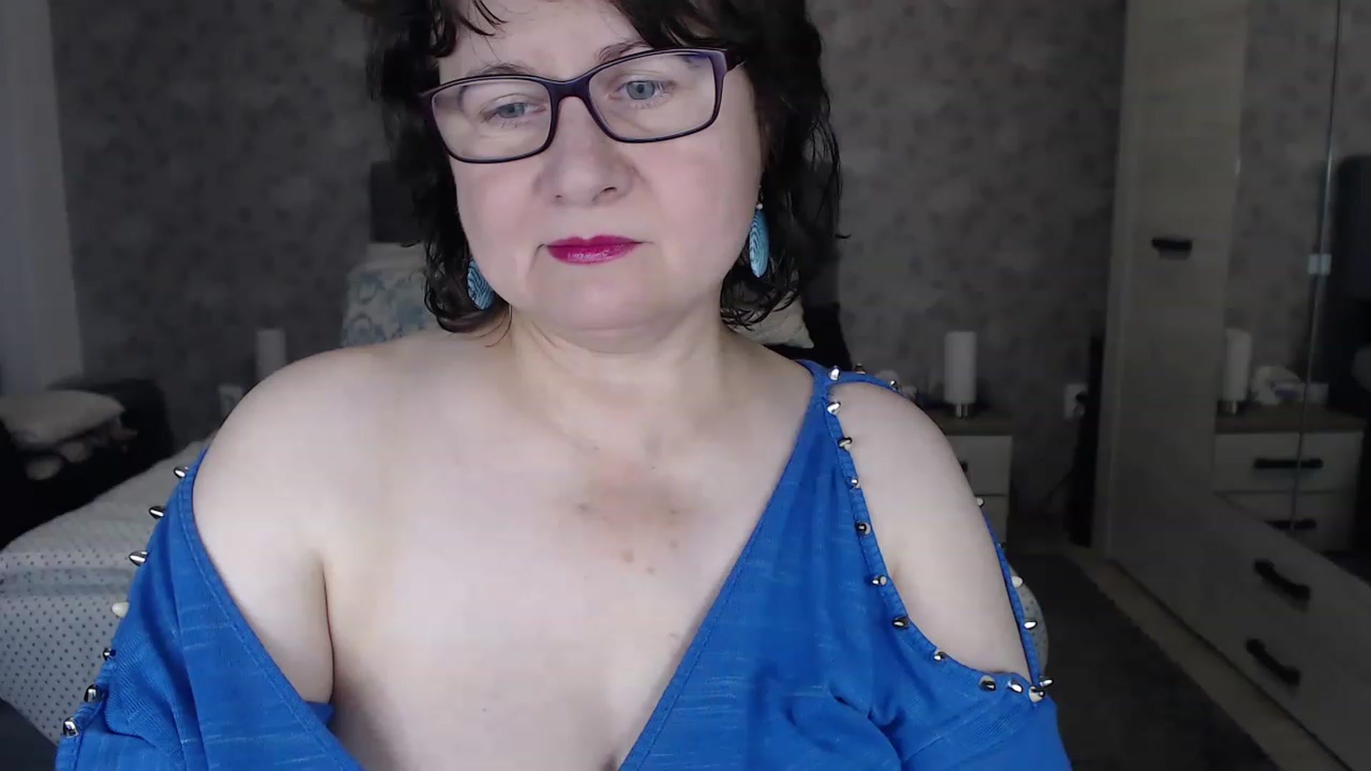 Gallery image thumbnail from PurpleAurora's myfreecams stream on, 11/21/2022, 19:51 image 1 of 20