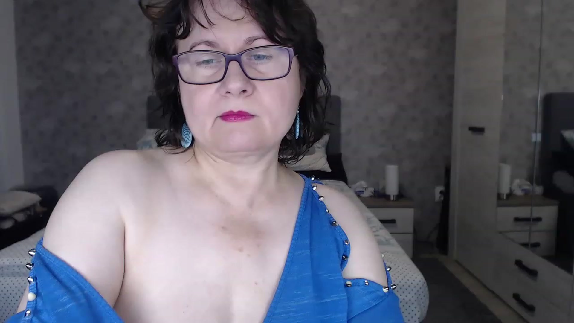 Gallery image thumbnail from PurpleAurora's myfreecams stream on, 11/21/2022, 19:51 image 15 of 20
