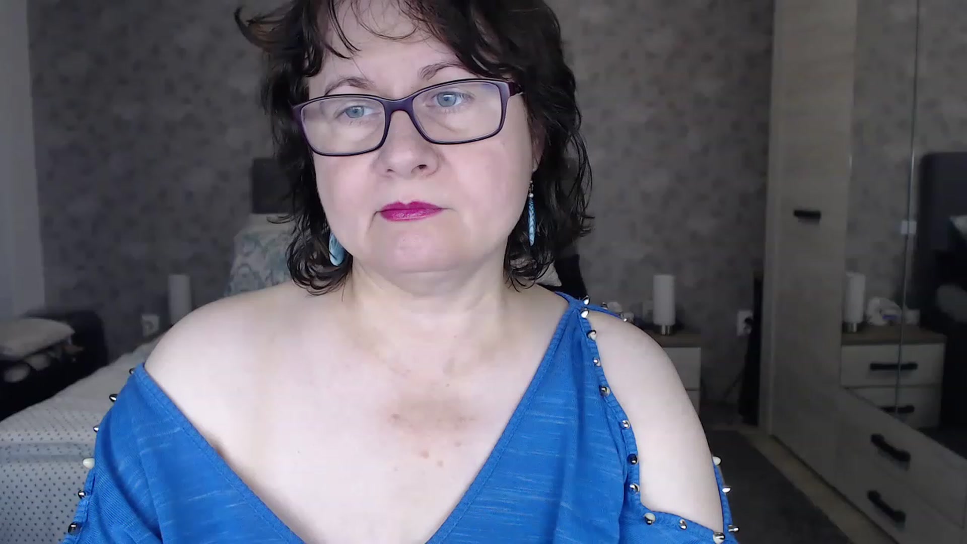 Gallery image thumbnail from PurpleAurora's myfreecams stream on, 11/21/2022, 19:51 image 12 of 20