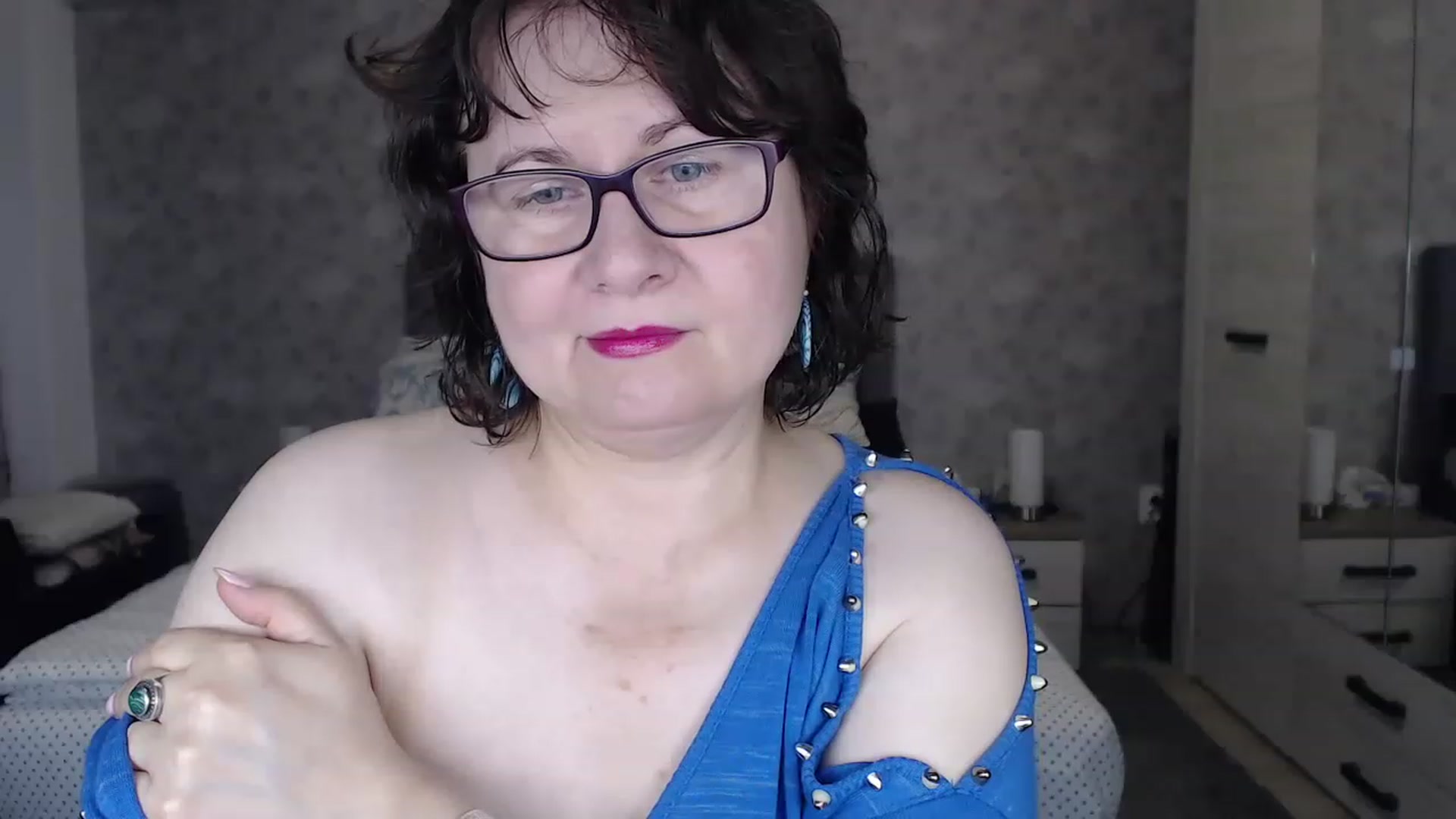 Gallery image thumbnail from PurpleAurora's myfreecams stream on, 11/21/2022, 19:51 image 6 of 20