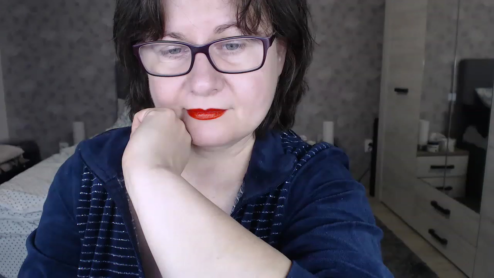 Gallery image thumbnail from PurpleAurora's myfreecams stream on, 11/22/2022, 19:27 image 5 of 20