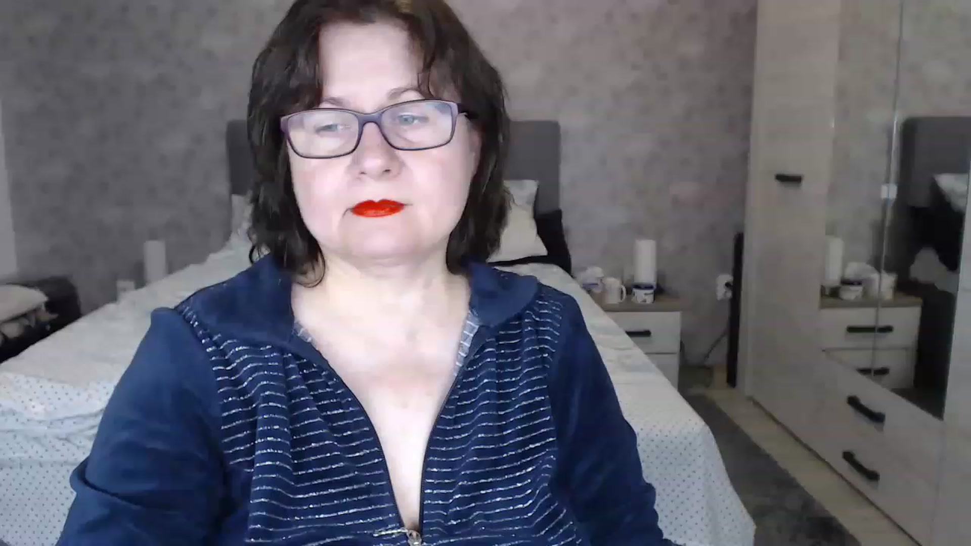 Gallery image thumbnail from PurpleAurora's myfreecams stream on, 11/22/2022, 19:27 image 9 of 20