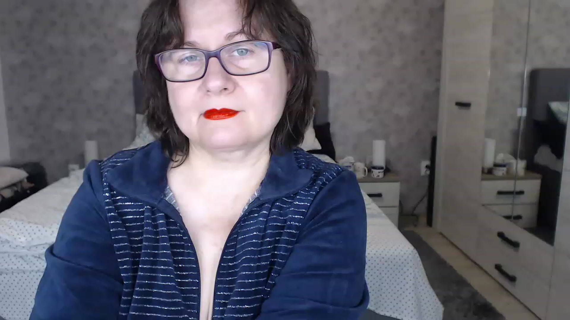 Gallery image thumbnail from PurpleAurora's myfreecams stream on, 11/22/2022, 19:27 image 17 of 20