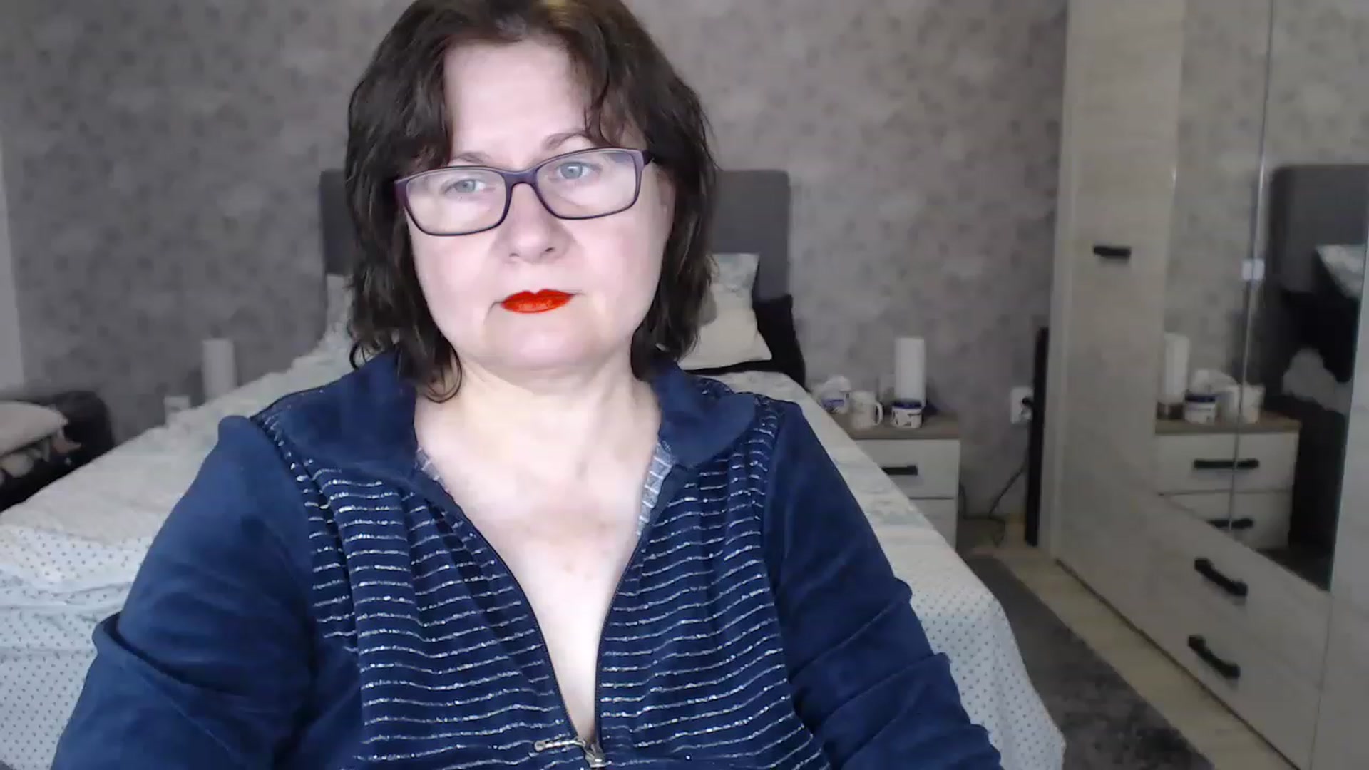 Gallery image thumbnail from PurpleAurora's myfreecams stream on, 11/22/2022, 19:27 image 7 of 20