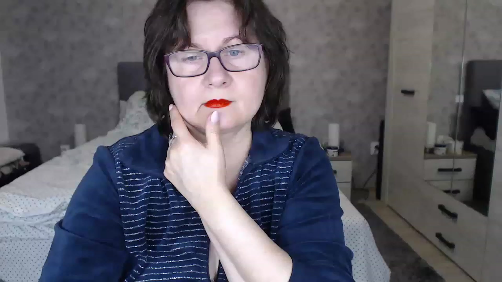 Gallery image thumbnail from PurpleAurora's myfreecams stream on, 11/22/2022, 19:27 image 20 of 20