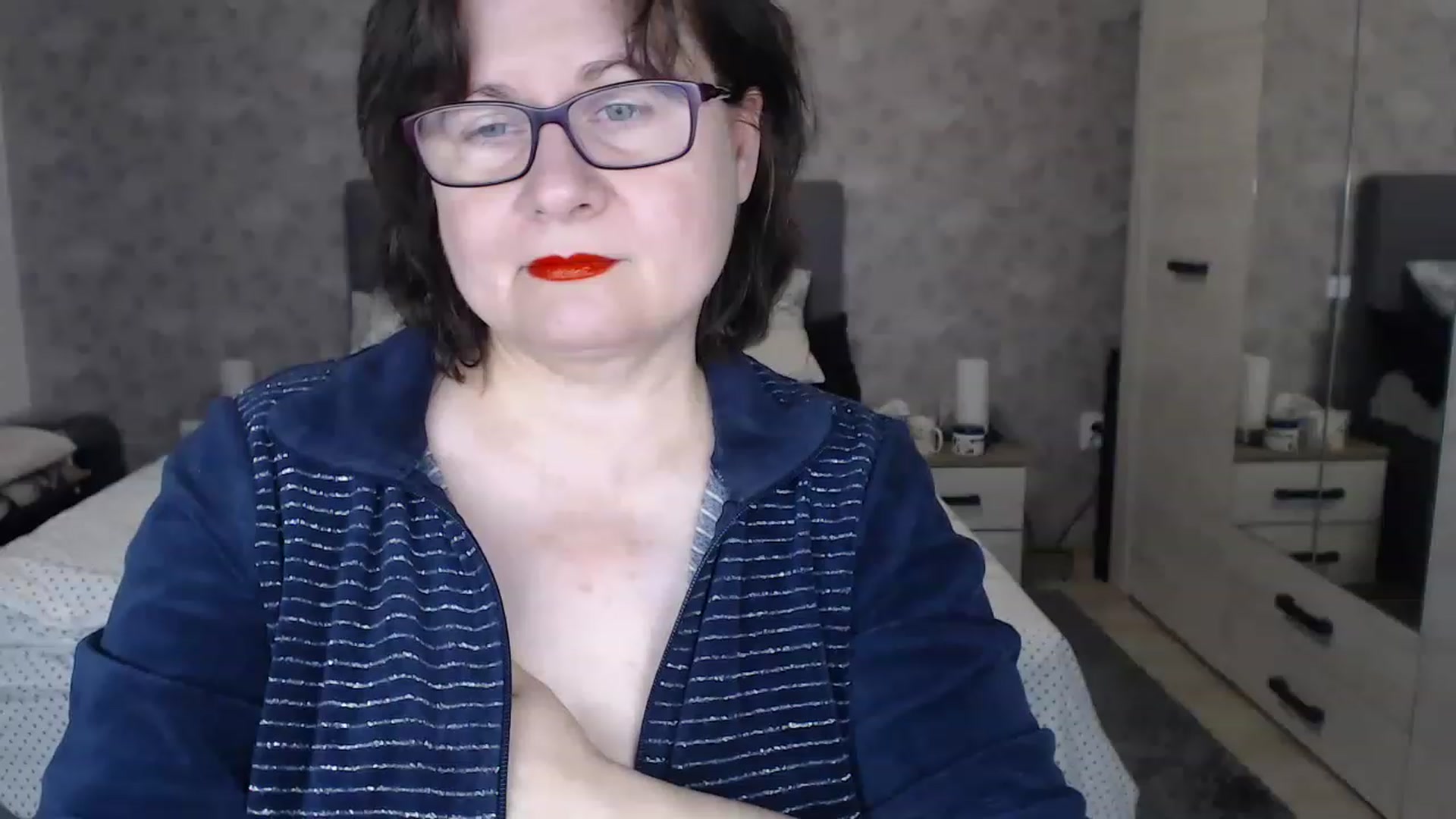 Gallery image thumbnail from PurpleAurora's myfreecams stream on, 11/22/2022, 19:27 image 4 of 20