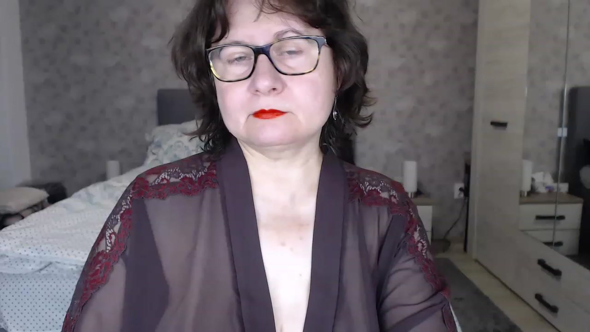 Gallery image thumbnail from PurpleAurora's myfreecams stream on, 11/27/2022, 18:16 image 12 of 20