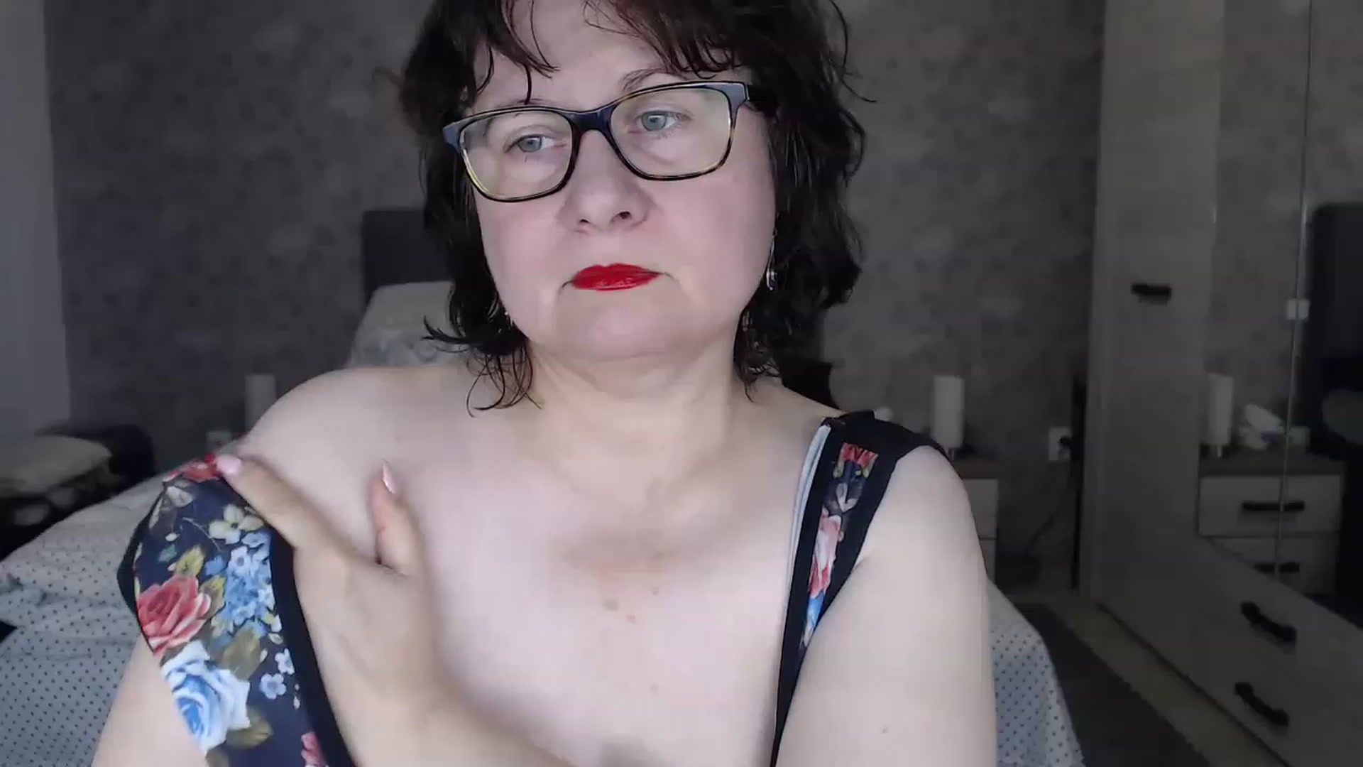 Gallery image thumbnail from PurpleAurora's myfreecams stream on, 11/28/2022, 17:43 image 8 of 20