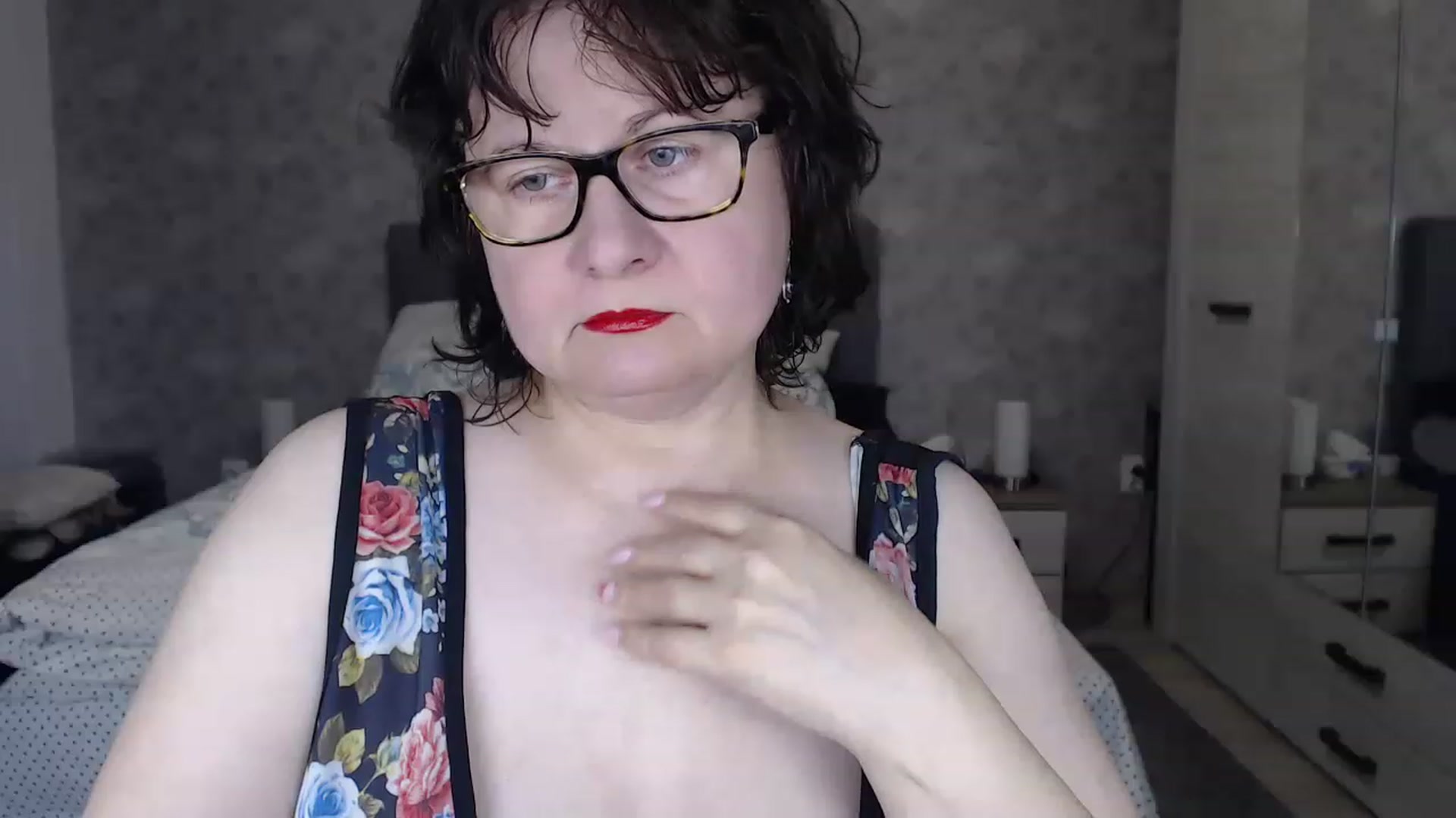 Gallery image thumbnail from PurpleAurora's myfreecams stream on, 11/28/2022, 17:43 image 4 of 20