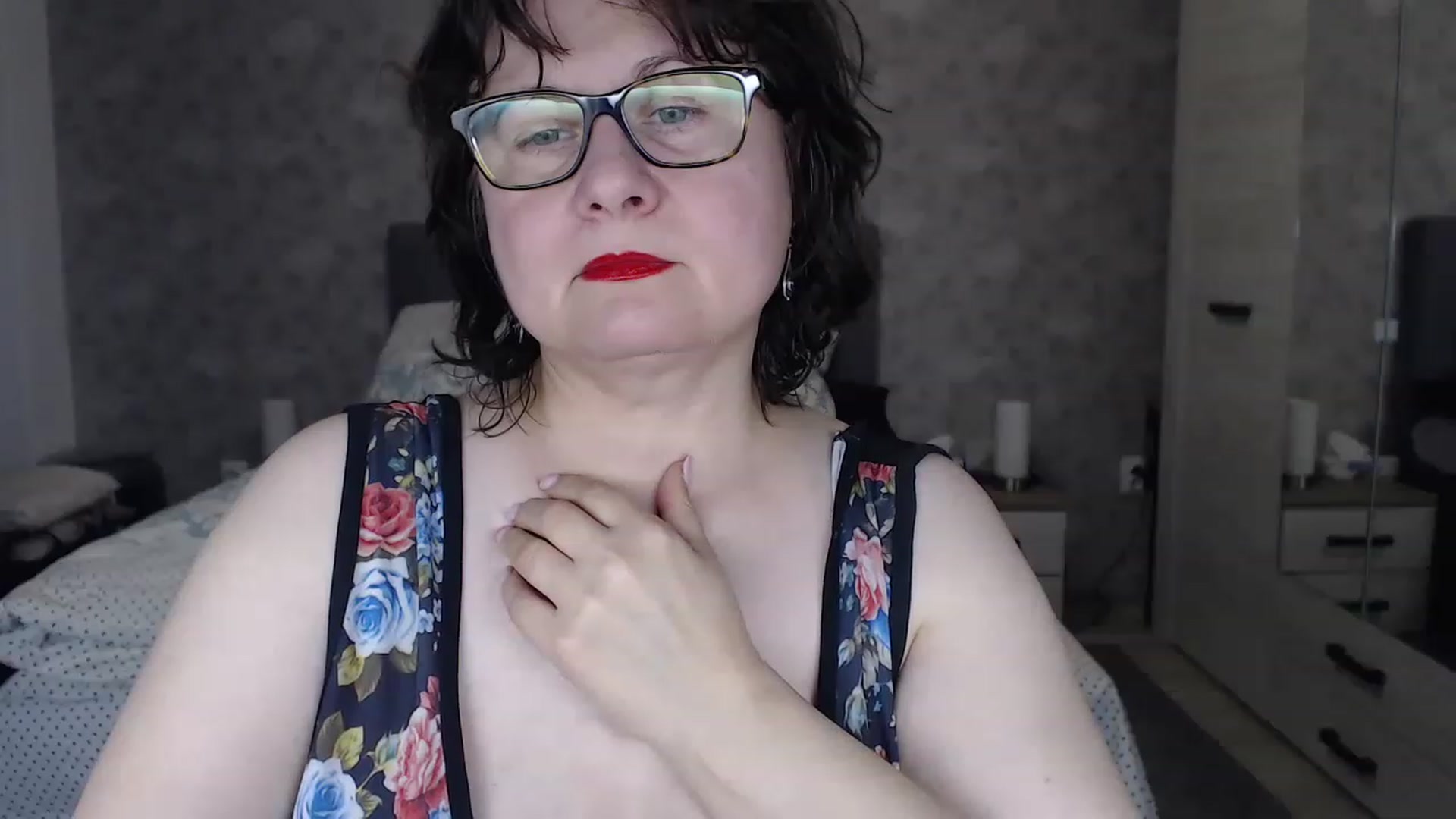 Gallery image thumbnail from PurpleAurora's myfreecams stream on, 11/28/2022, 17:43 image 2 of 20