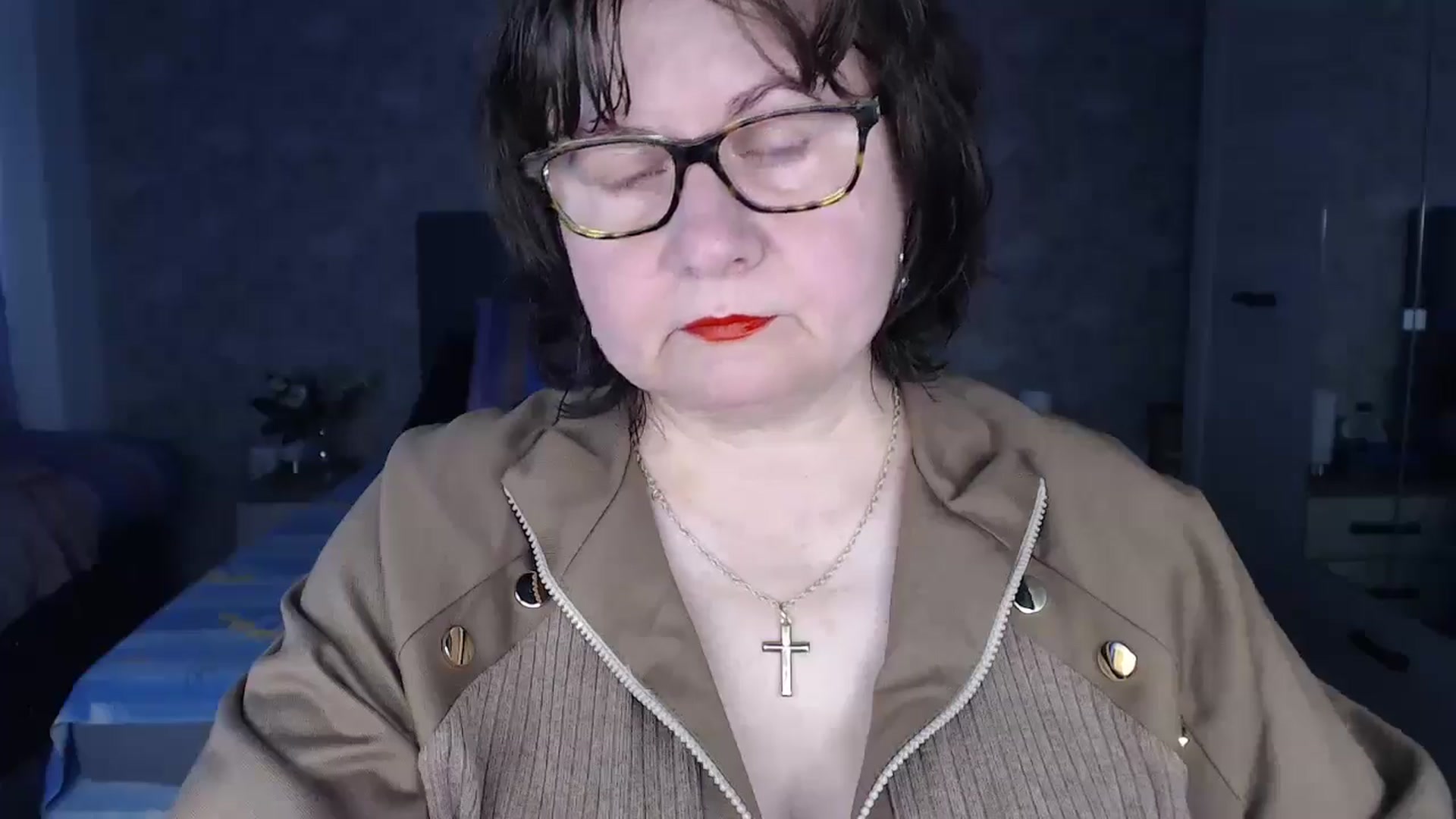 Gallery image thumbnail from PurpleAurora's myfreecams stream on, 05/19/2024, 15:22 image 10 of 20