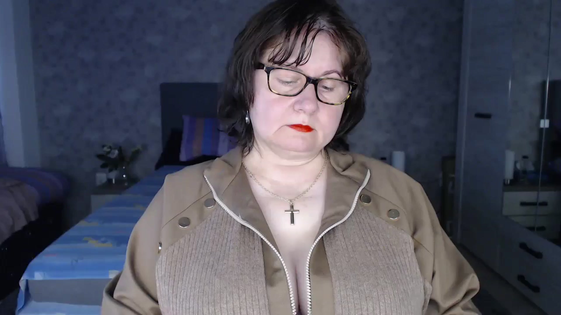Gallery image thumbnail from PurpleAurora's myfreecams stream on, 05/19/2024, 15:22 image 12 of 20