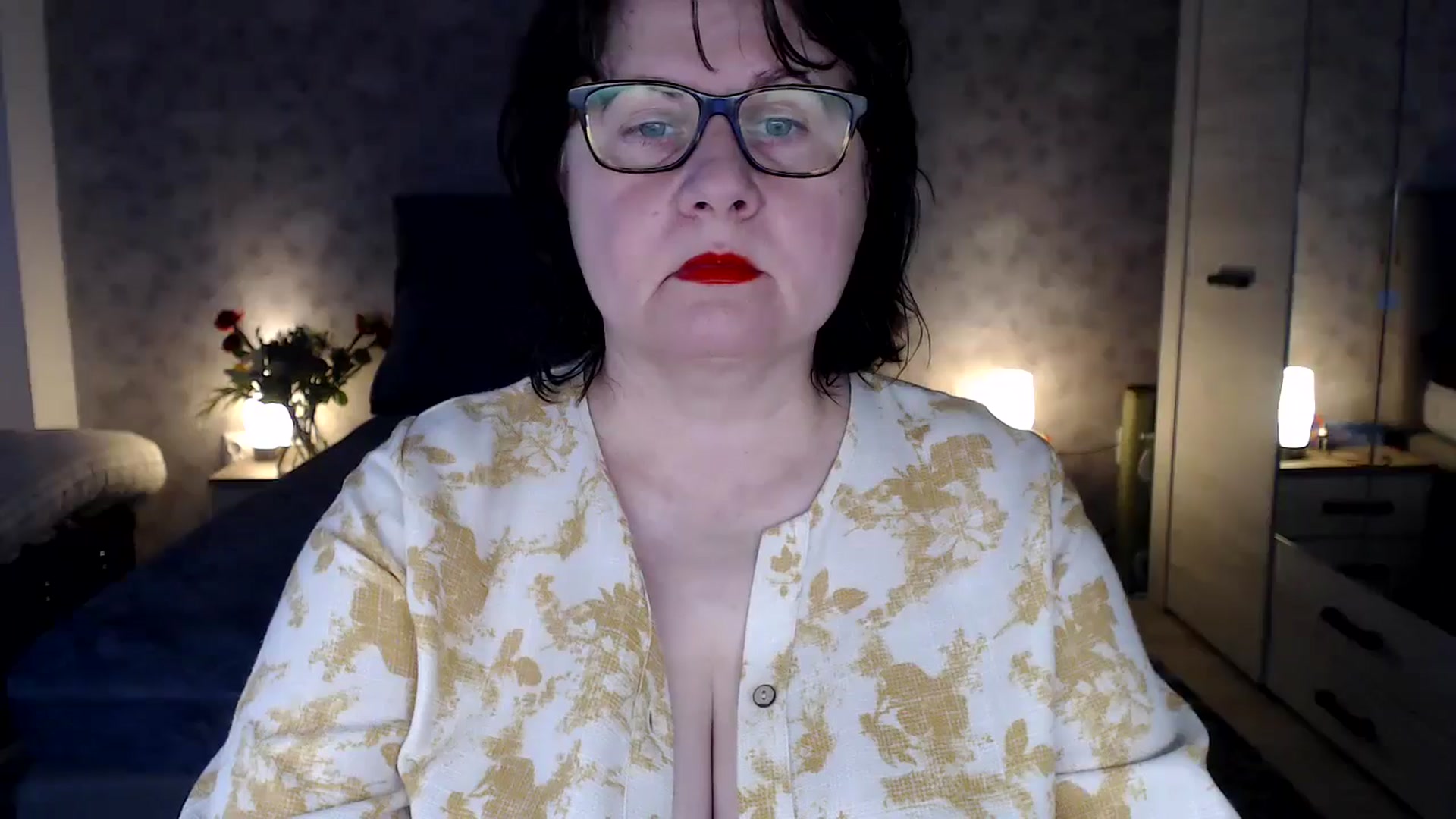 Gallery image thumbnail from PurpleAurora's myfreecams stream on, 05/25/2024, 11:29 image 5 of 20