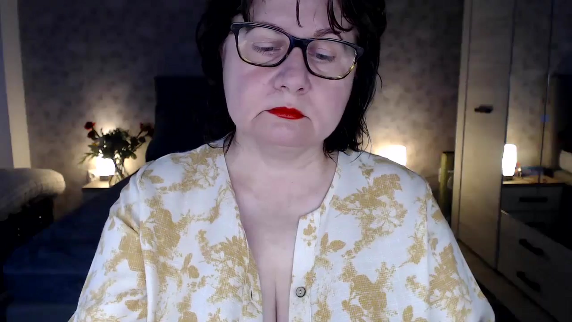 Gallery image thumbnail from PurpleAurora's myfreecams stream on, 05/25/2024, 11:29 image 8 of 20