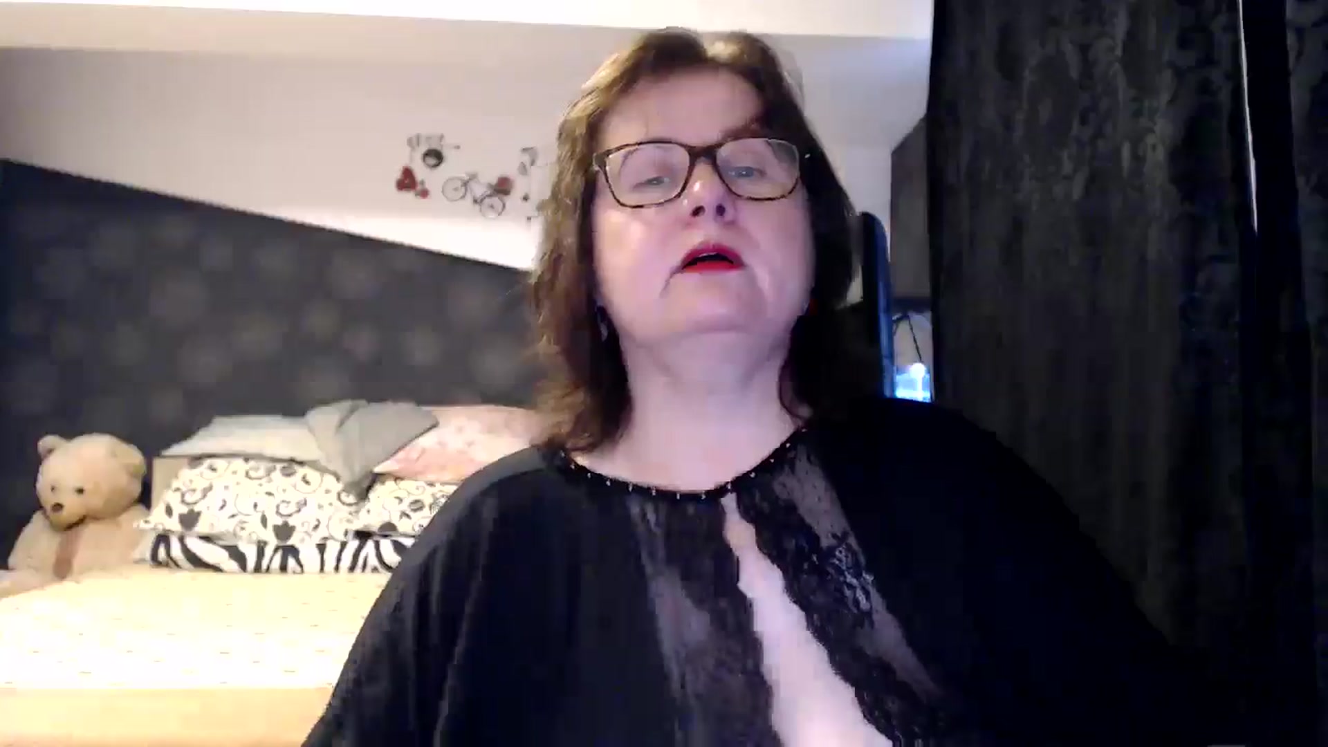 Gallery image thumbnail from PurpleAurora's myfreecams stream on, 11/17/2024, 14:37 image 13 of 20
