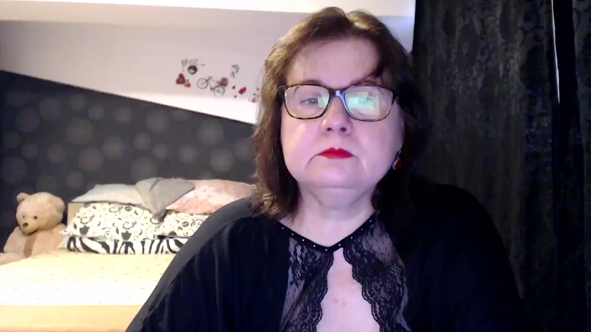 Gallery image thumbnail from PurpleAurora's myfreecams stream on, 11/17/2024, 14:37 image 9 of 20
