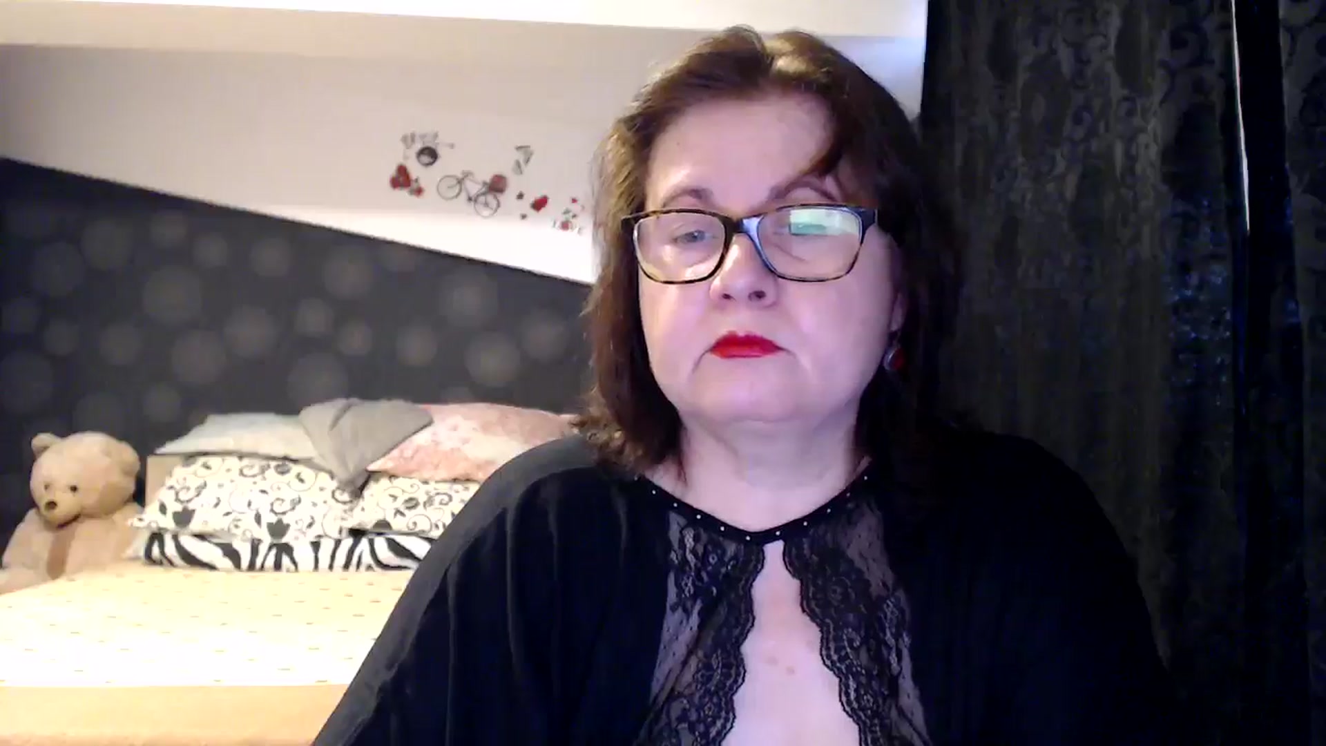 Gallery image thumbnail from PurpleAurora's myfreecams stream on, 11/17/2024, 14:37 image 5 of 20