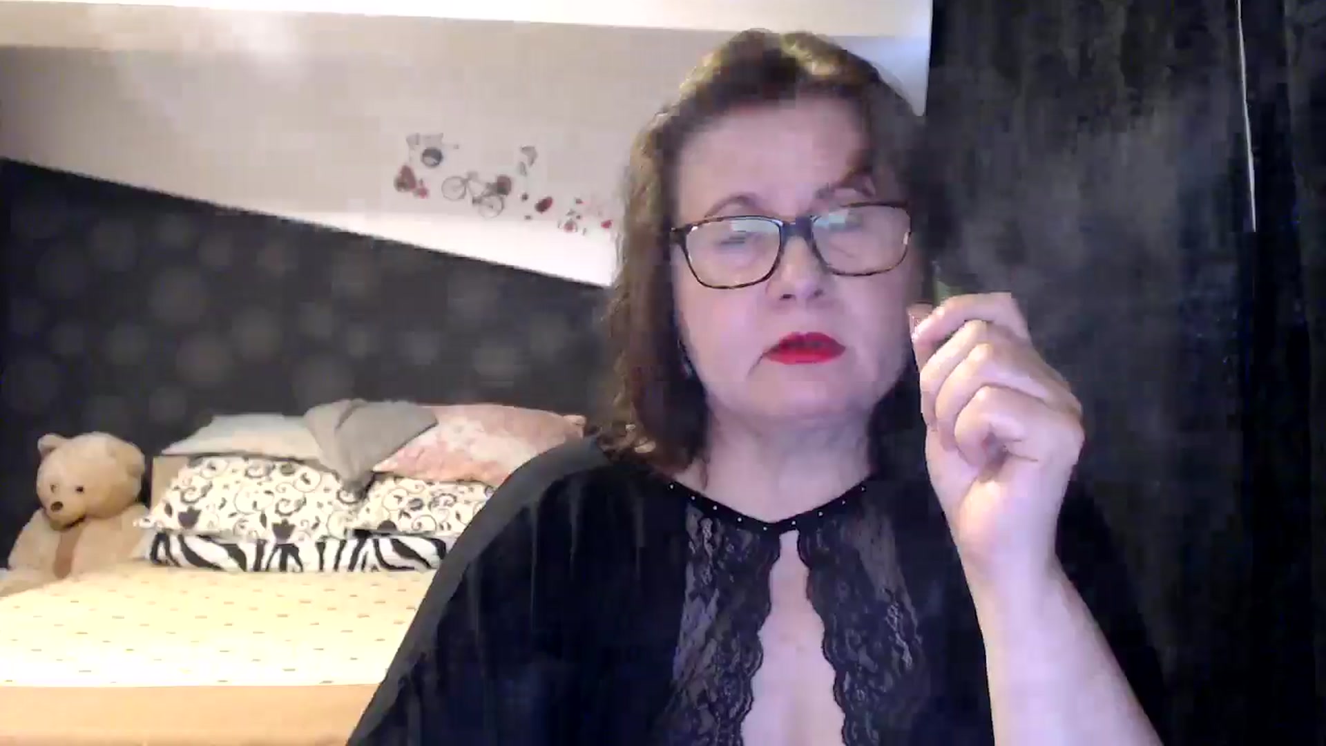 Gallery image thumbnail from PurpleAurora's myfreecams stream on, 11/17/2024, 14:37 image 6 of 20